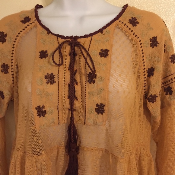 Free People Sheer Embroidered Boho Blouse X-Small - Picture 4 of 9